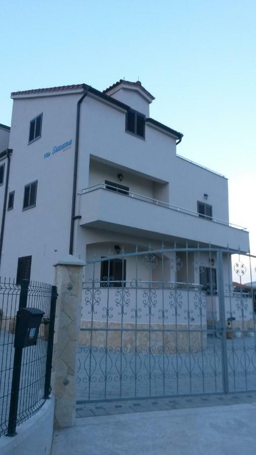 Vila Suzana Tribalj 外观 照片
